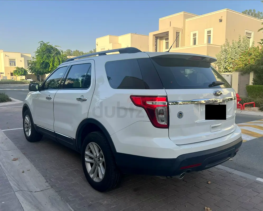 Ford Explorer from first owner - Image 5