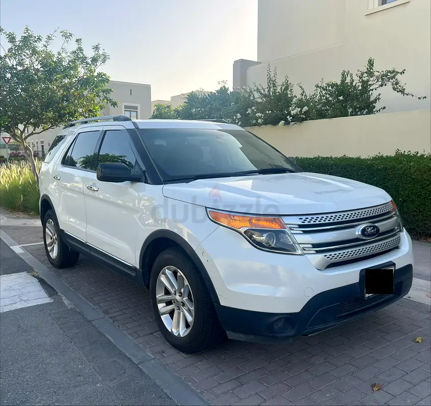 Ford Explorer from first owner - Image 7