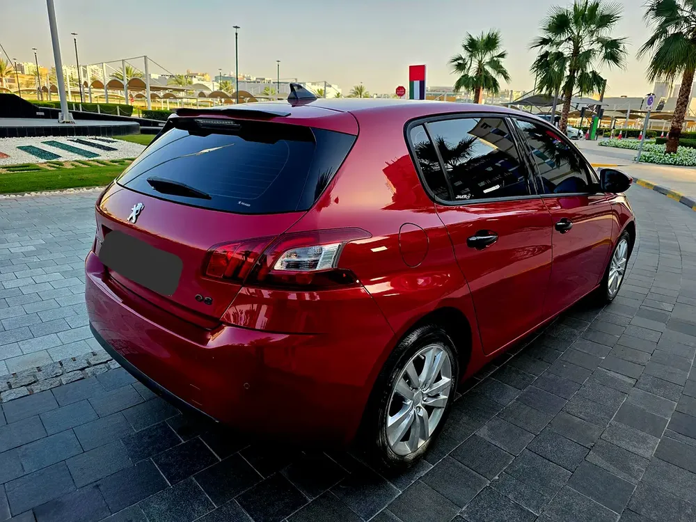 Peugeot 308 Turbo Allure 1600 CC 2016 | GCC Specs | Low Mileage | New Condition - Image 14