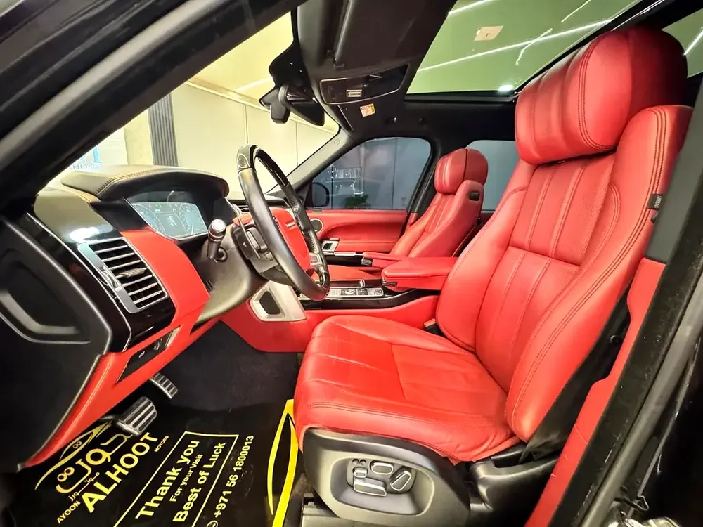 AUTOBIOGRAPHY 2021 FACELIFT || RANGE ROVER VOGUE V8 || TOP RANGE || GCC || VERY NEAT || PANORAMIC - Image 14