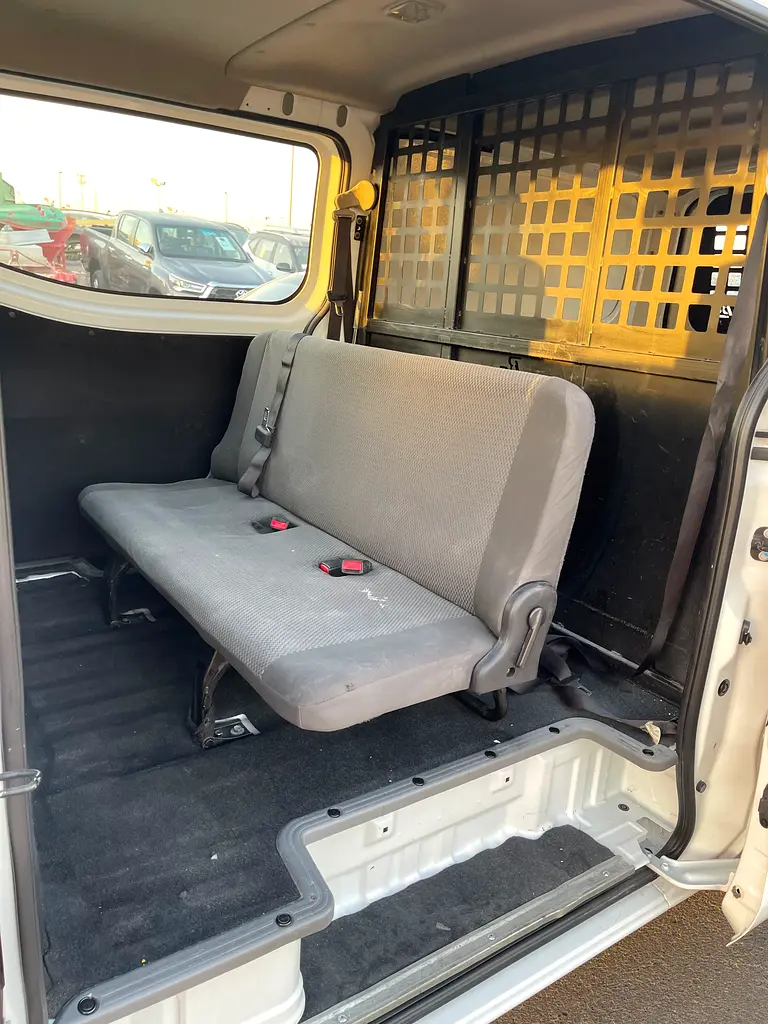 NISSAN URVAN 2020 6 SEATS CARGO VAN GCC SPECS - Image 15