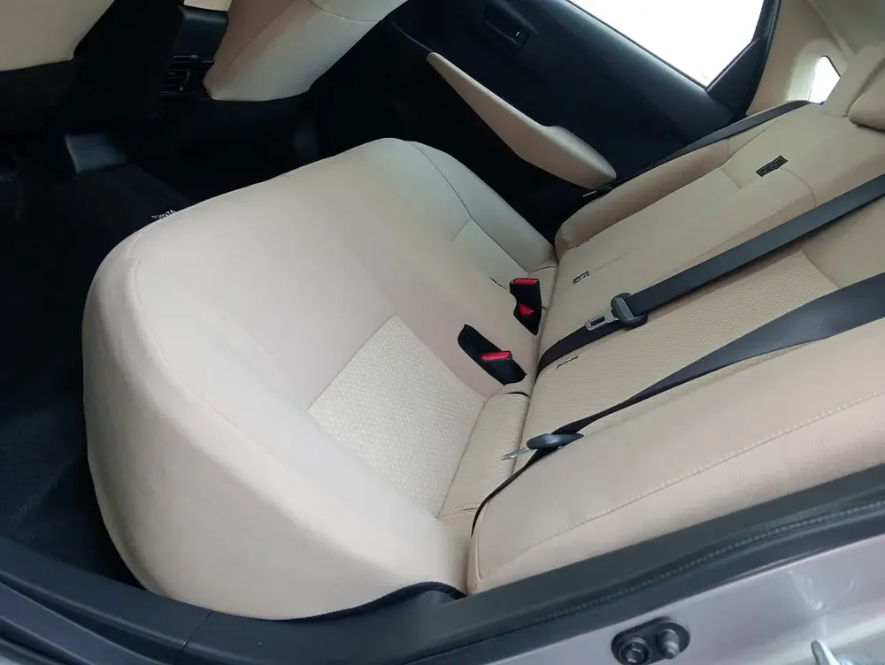 2023 Toyota Yaris SE - GCC Specs - Like New! - Image 11