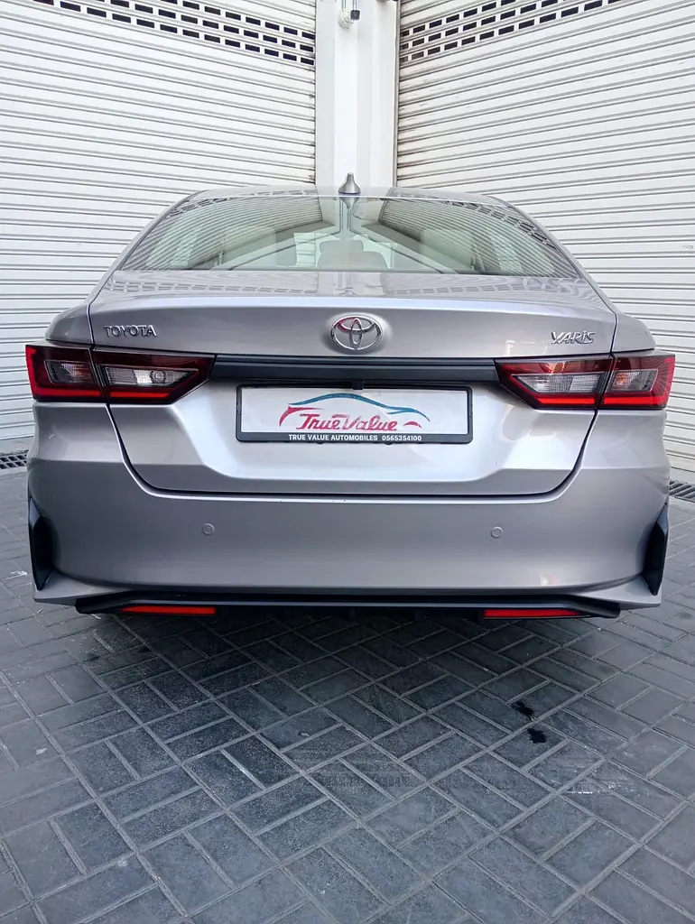 2023 Toyota Yaris SE - GCC Specs - Like New! - Image 13