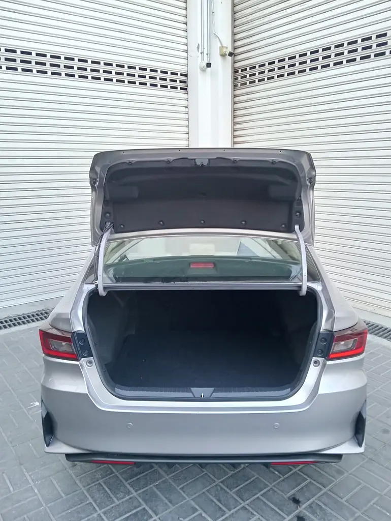 2023 Toyota Yaris SE - GCC Specs - Like New! - Image 15