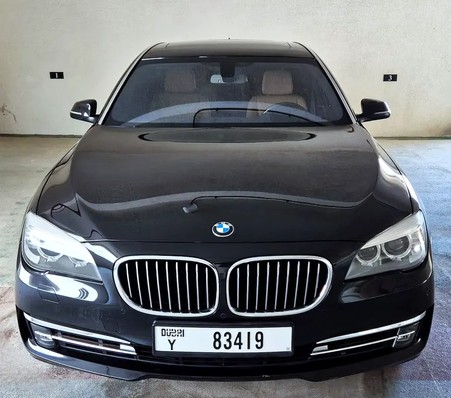 BEST !!! VERY LOW KMS BMW 740LI GCC !!! - Image 11