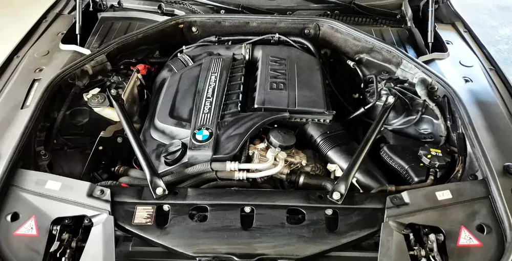 BEST !!! VERY LOW KMS BMW 740LI GCC !!! - Image 13