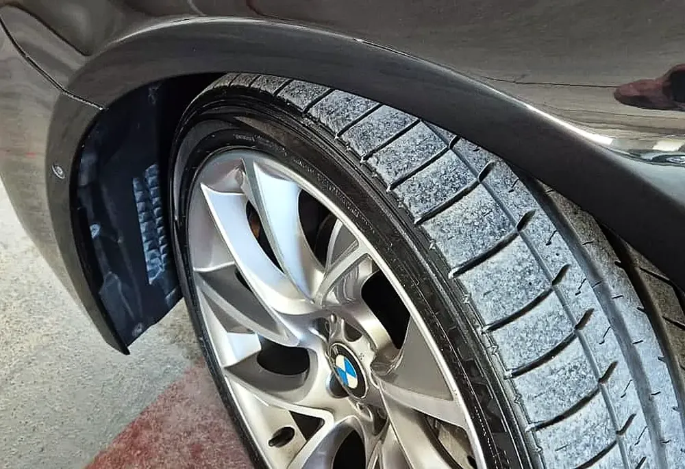BEST !!! VERY LOW KMS BMW 740LI GCC !!! - Image 15