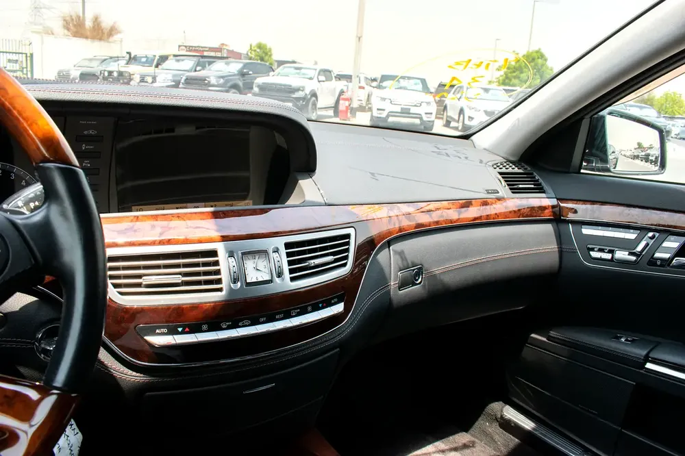 2012 Mercedes-Benz S550L – White | Only 82,000 KM | Full Option | - Image 13