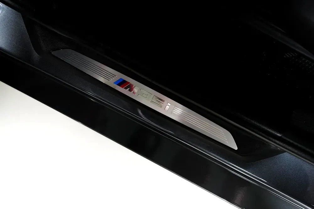 BMW X2 M35i M Sport-GCC-BMW service history available-M Sport seats-warranty available - Image 18