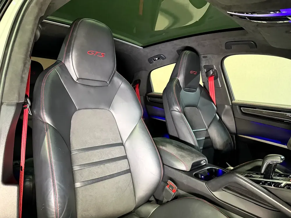 PORSCHE CAYENNE COUPE GTS 2022 GCC FHS - Image 11