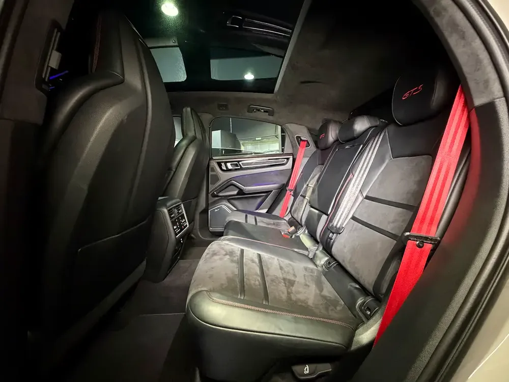 PORSCHE CAYENNE COUPE GTS 2022 GCC FHS - Image 15