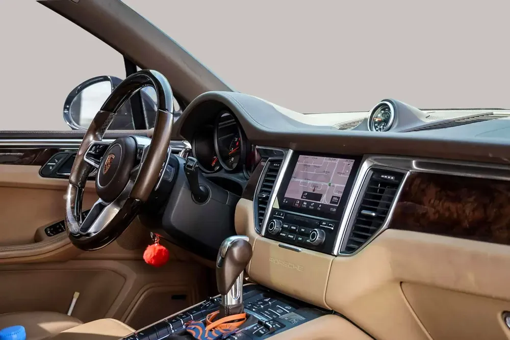 AED 2205/month | 2018 Porsche Macan  | GCC Specs | Ref#428092 - Image 10
