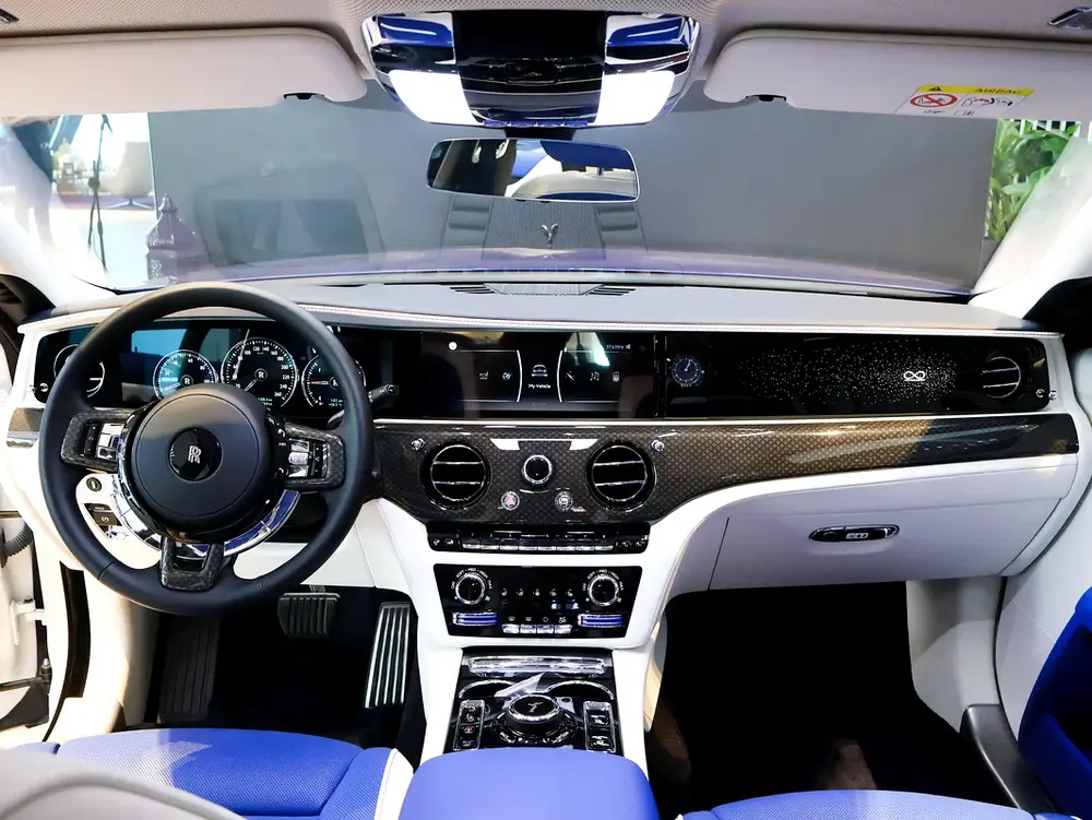 Rolls-Royce Ghost Black Badge | Model Year 2024 | 2,264 km - Image 4