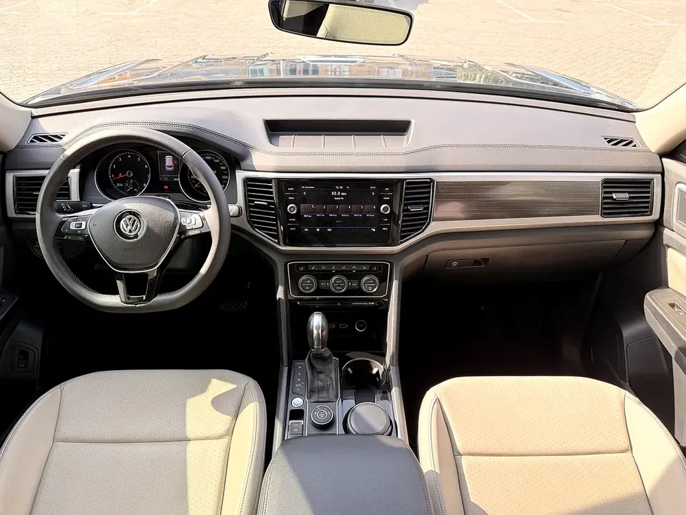 Volkswagen Teramont SE V6 3.6 2019 Model GCC Specs With Full Service History In Perfect Condition - Image 13