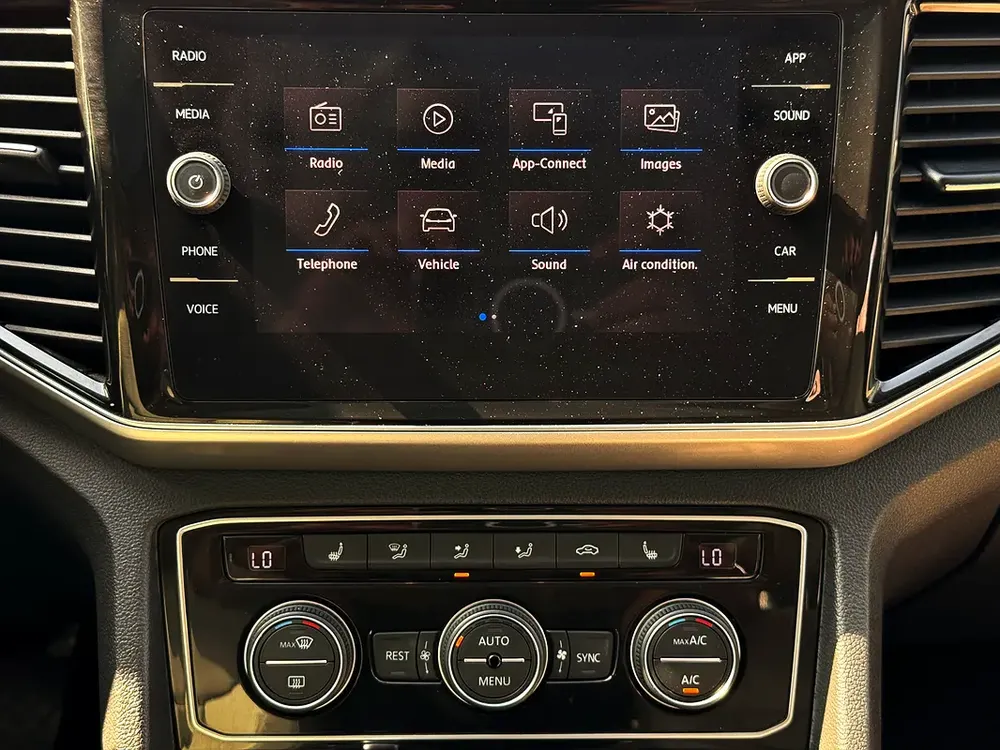 Volkswagen Teramont SE V6 3.6 2019 Model GCC Specs With Full Service History In Perfect Condition - Image 16