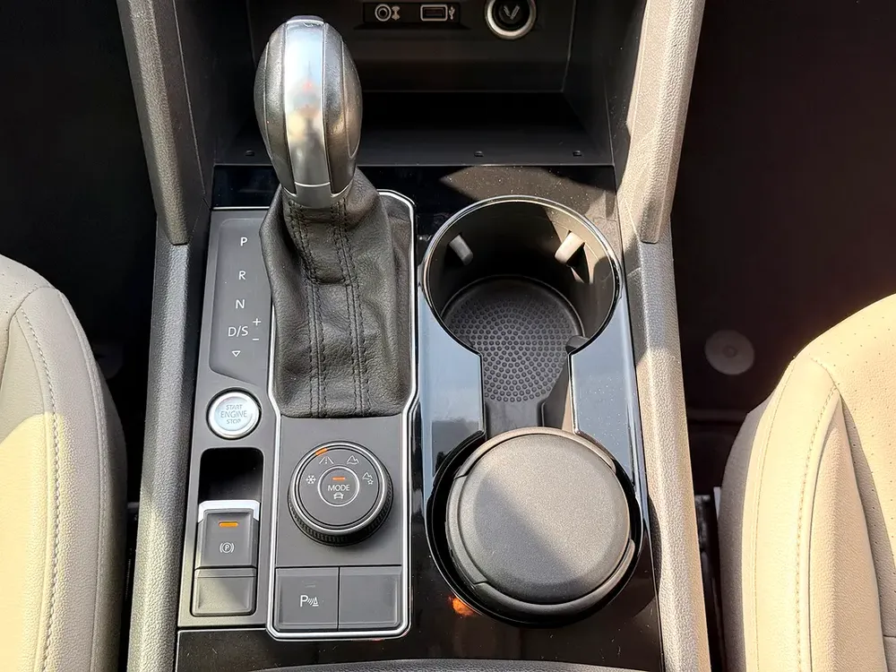 Volkswagen Teramont SE V6 3.6 2019 Model GCC Specs With Full Service History In Perfect Condition - Image 17