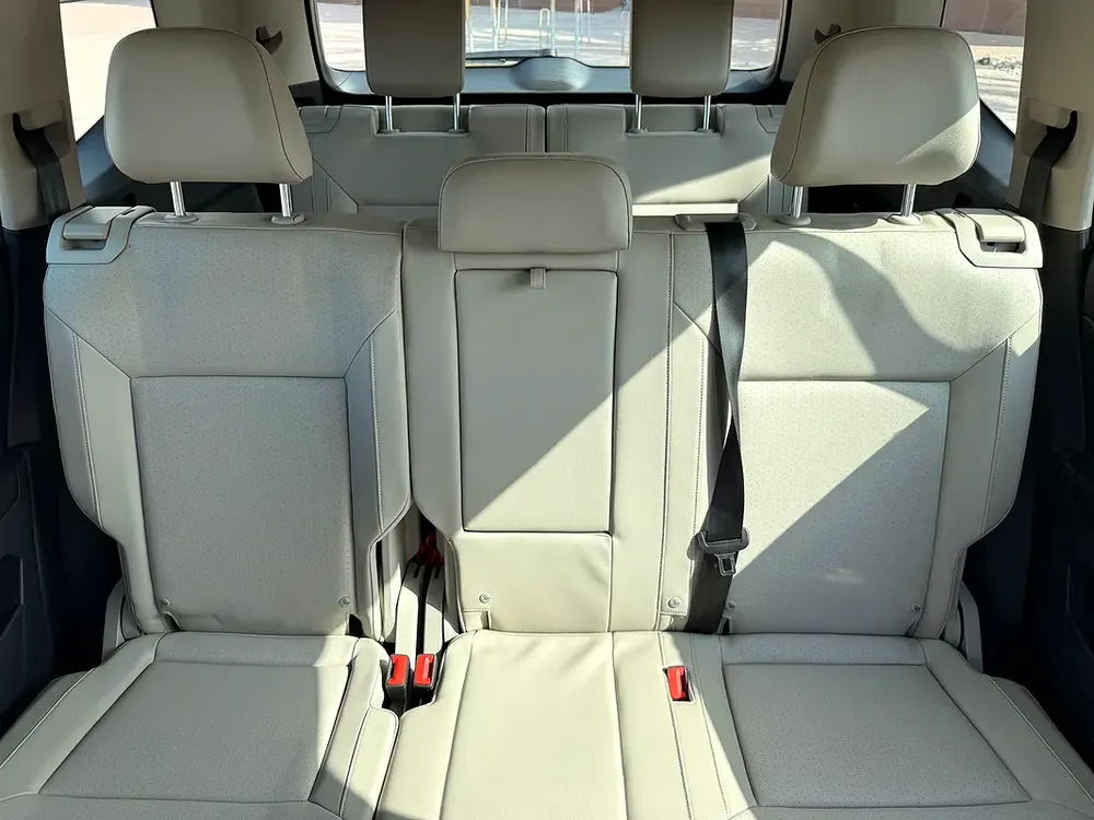 Volkswagen Teramont SE V6 3.6 2019 Model GCC Specs With Full Service History In Perfect Condition - Image 18