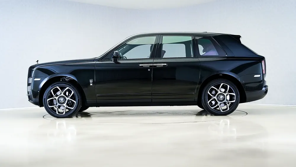 Cullinan Black Badge | AED 20,519 PM | Warranty - Service June 2026 | GCC - Image 10