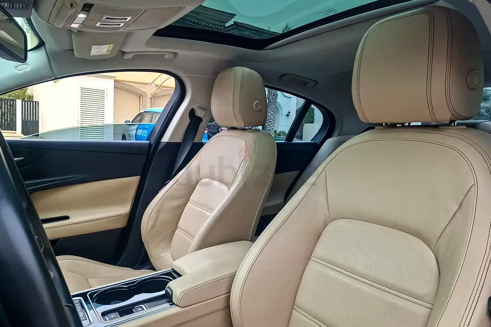AED 1303/month | 2016 Jaguar XE  | GCC Specs | Ref#438042 - Image 11