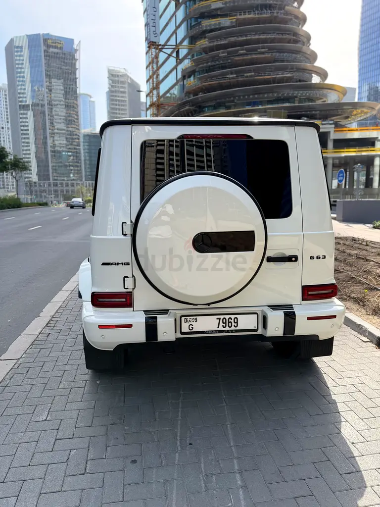 2022 Mercedes G63 AMG | Red Interior | 34,000 KM - Image 4