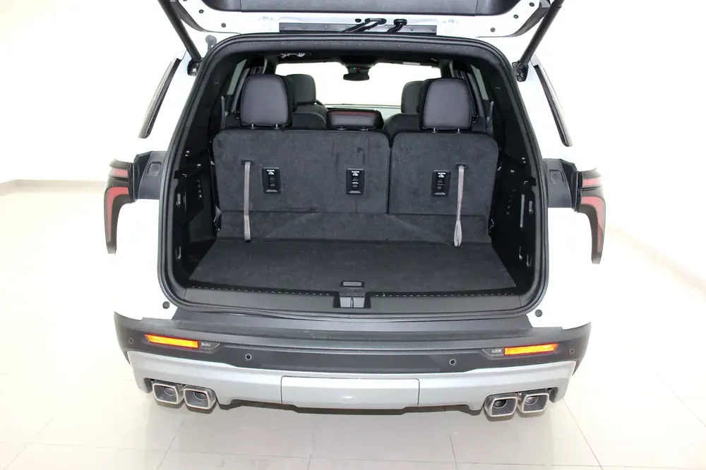 2025 Chevrolet Traverse Z71 - GCC Specs - Image 5