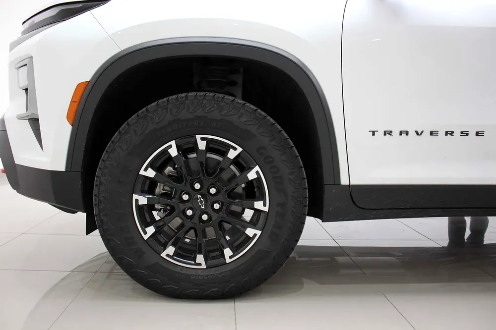 2025 Chevrolet Traverse Z71 - GCC Specs - Image 6