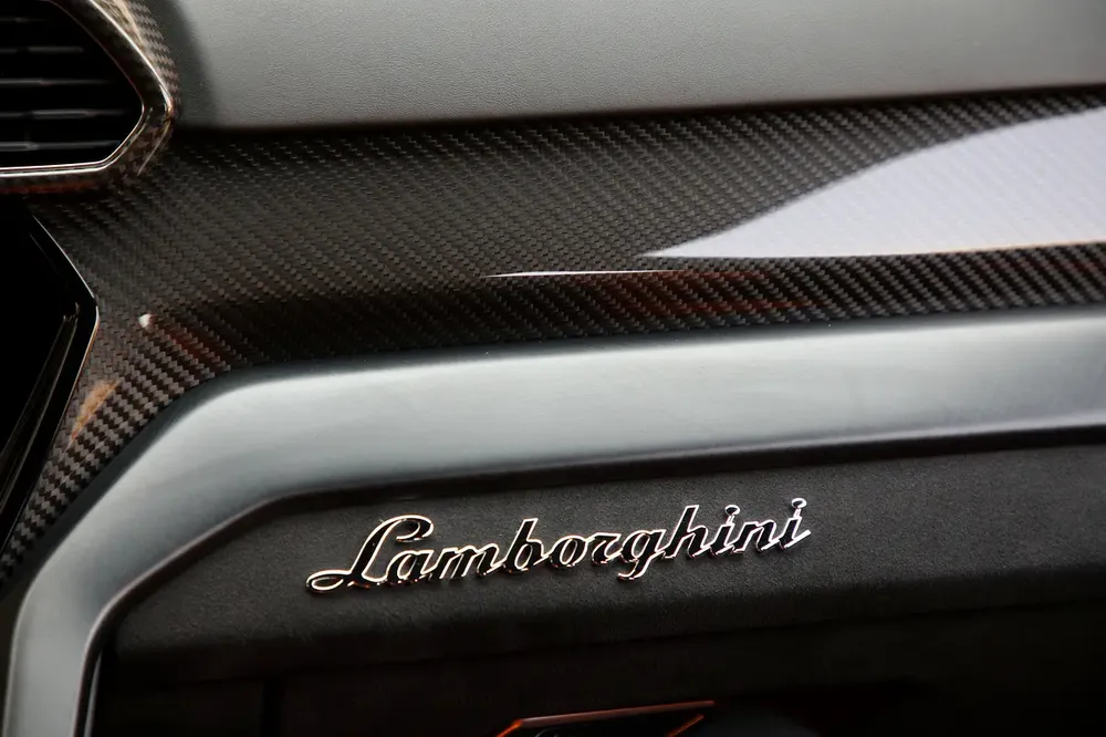 2021 LAMBORGHINI URUS CAPSULE - GCC - CARBON EDITION - FULLY LOADED - Image 17