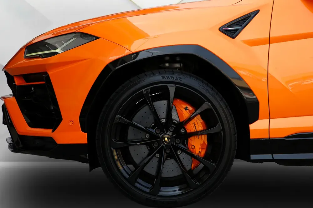 2021 LAMBORGHINI URUS CAPSULE - GCC - CARBON EDITION - FULLY LOADED - Image 7