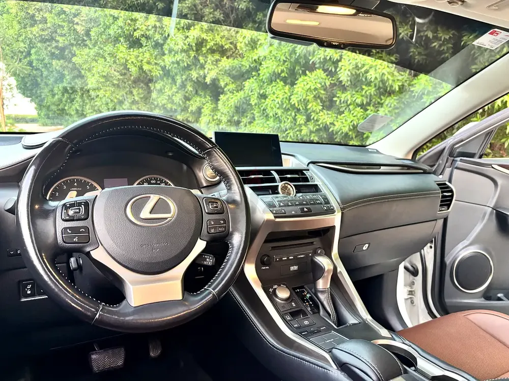 Lexus NX 200t Platinum 2015 | GCC Specs | Well Maintained - Image 10