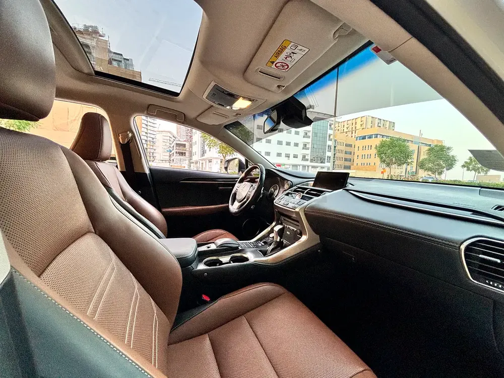 Lexus NX 200t Platinum 2015 | GCC Specs | Well Maintained - Image 13