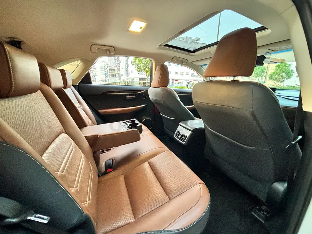 Lexus NX 200t Platinum 2015 | GCC Specs | Well Maintained - Image 14