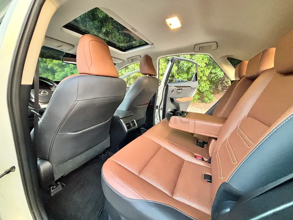 Lexus NX 200t Platinum 2015 | GCC Specs | Well Maintained - Image 15