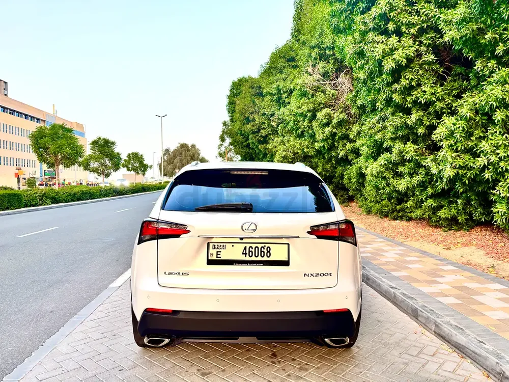 Lexus NX 200t Platinum 2015 | GCC Specs | Well Maintained - Image 4