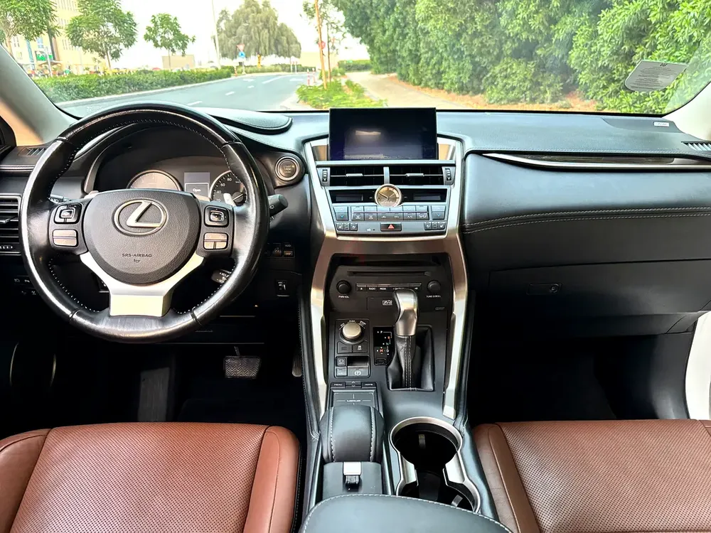 Lexus NX 200t Platinum 2015 | GCC Specs | Well Maintained - Image 9
