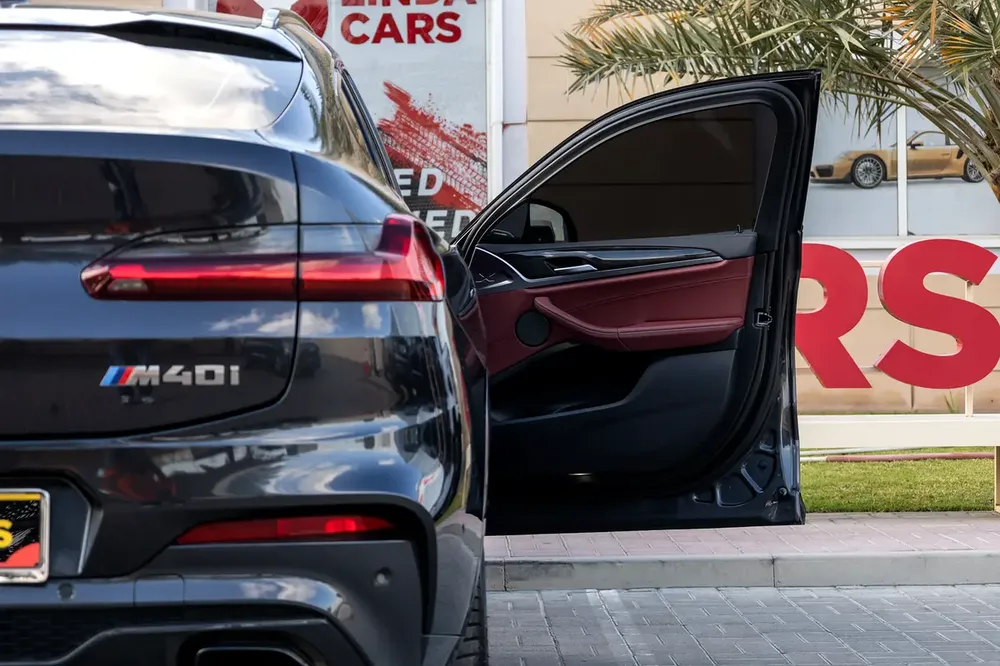 BMW X4 M40i M-KIT 2021 GCC under Warranty with Flexible Down-Payment. - Image 6