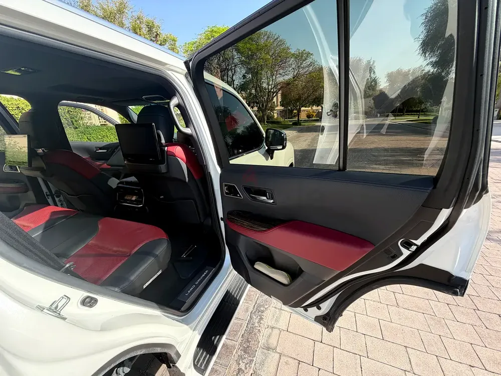 Toyota Landcruiser GCC,very clean,100% accident free,409HP - Image 8
