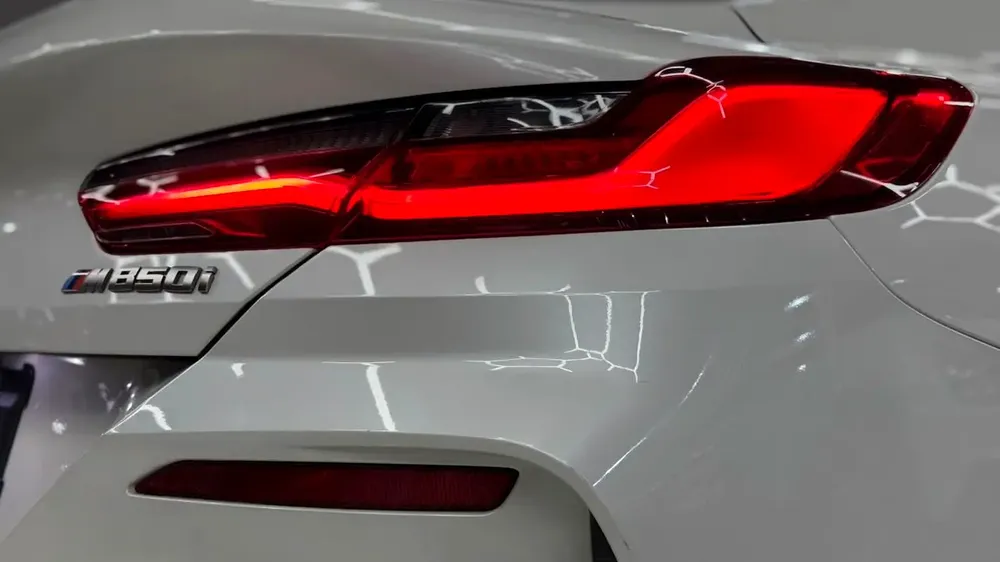 BMW 8-Series M850i xDrive 2019 - American Specs - Image 10