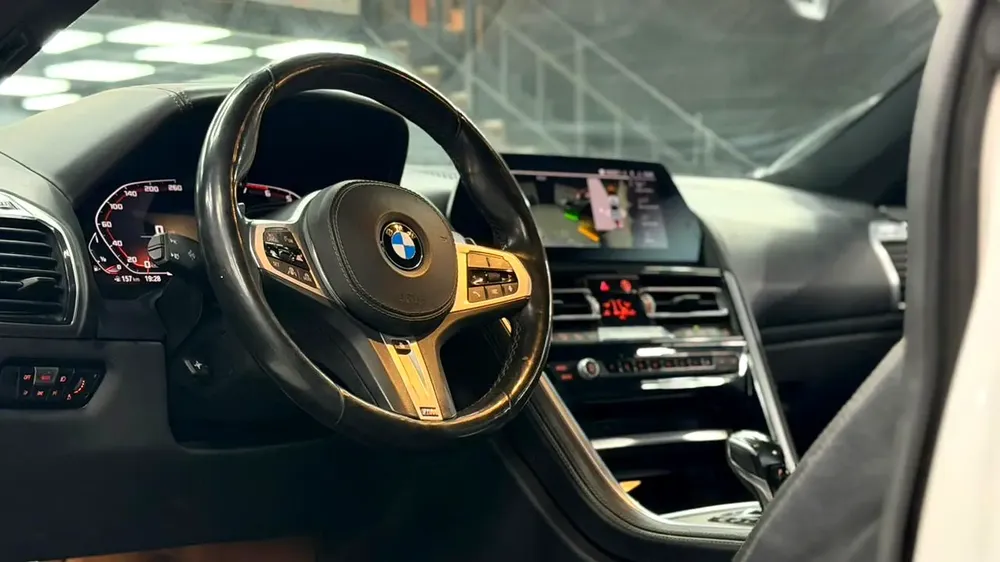 BMW 8-Series M850i xDrive 2019 - American Specs - Image 12