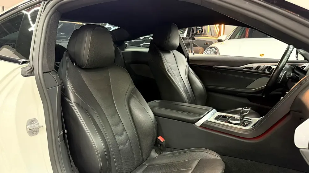 BMW 8-Series M850i xDrive 2019 - American Specs - Image 13