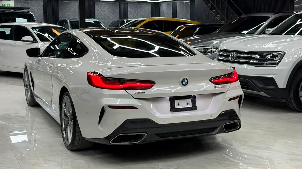 BMW 8-Series M850i xDrive 2019 - American Specs - Image 9