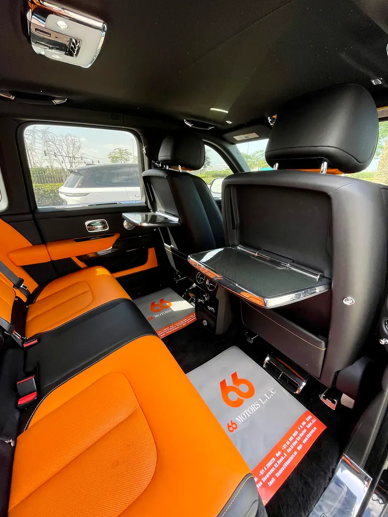 2023 Rolls-Royce Cullinan Black Badge - Image 10