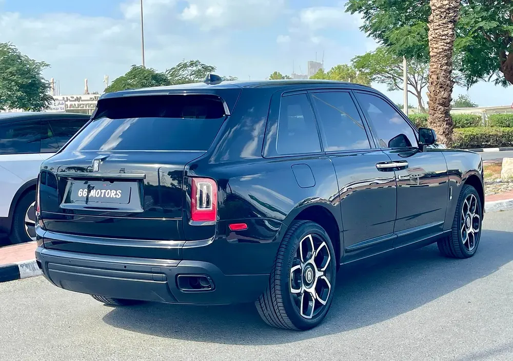 2023 Rolls-Royce Cullinan Black Badge - Image 4