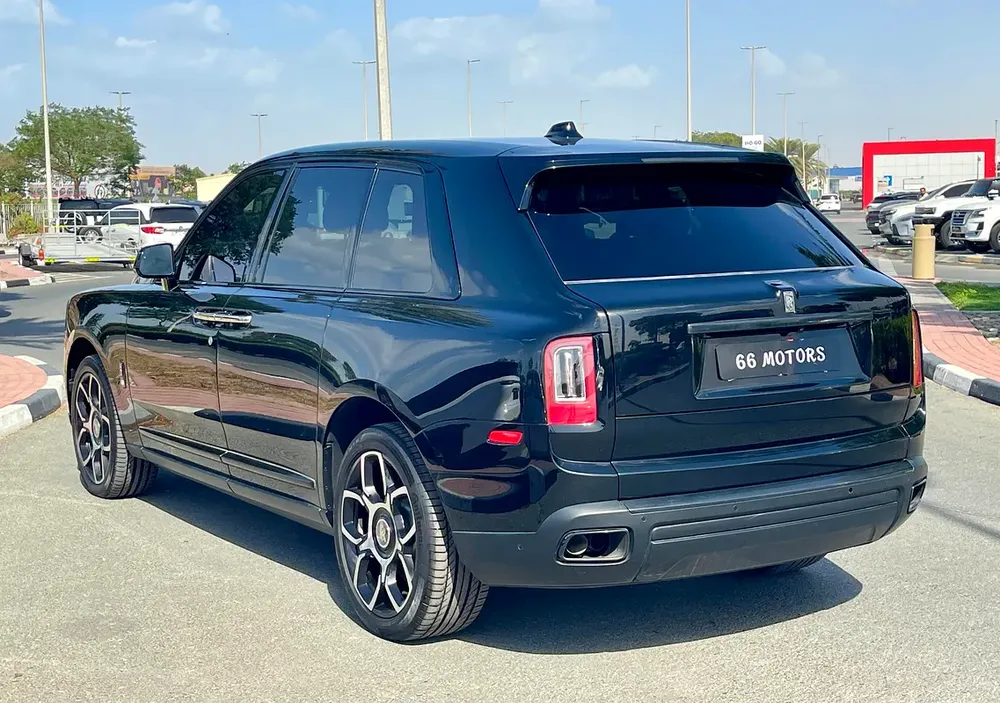 2023 Rolls-Royce Cullinan Black Badge - Image 6