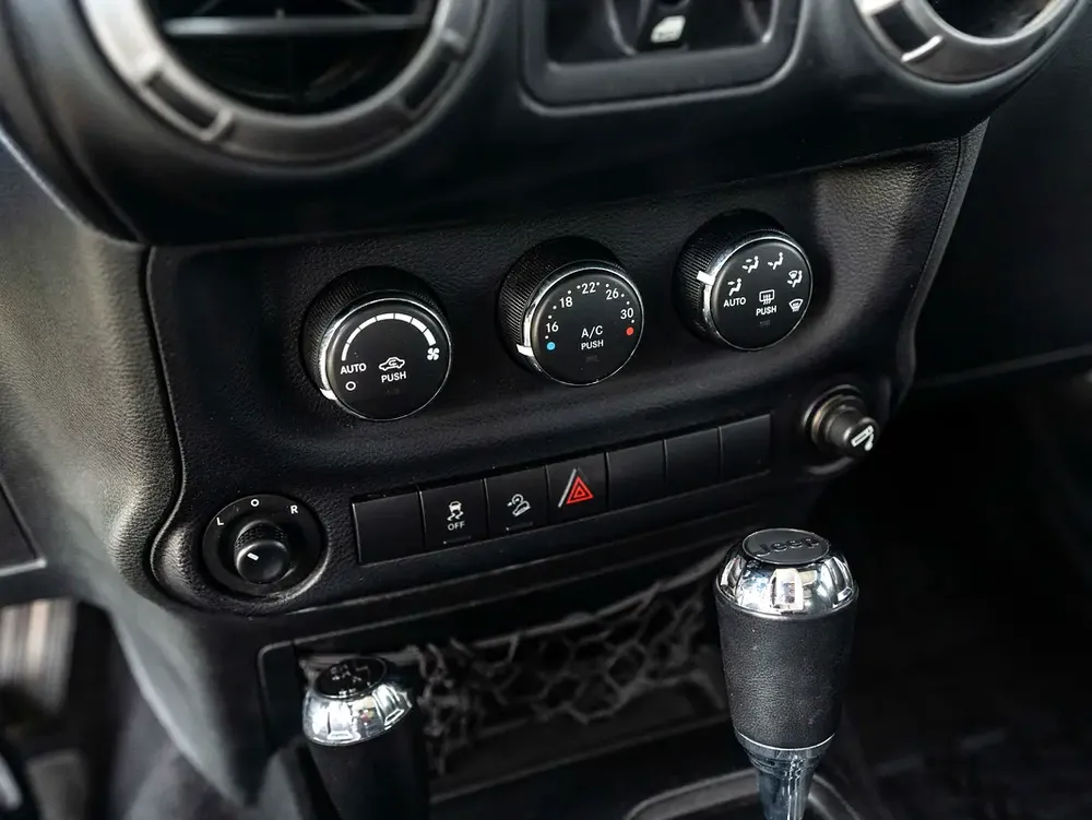 0% DOWN PAYMENT | THE MAY ADVANTAGE | WRANGLER WILLYS WHEELER | BUILT FOR THE DESERT | WARRANTY - Image 12