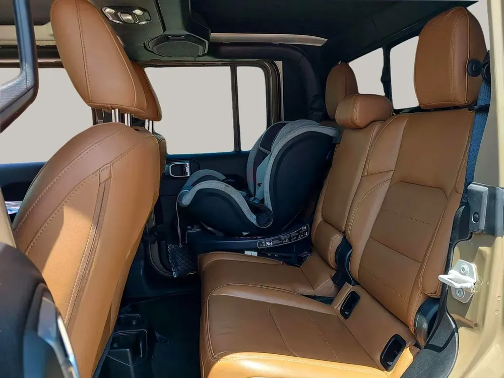 AED 1974/month | 2020 Jeep Gladiator  | GCC Specs | Ref#461924 - Image 12