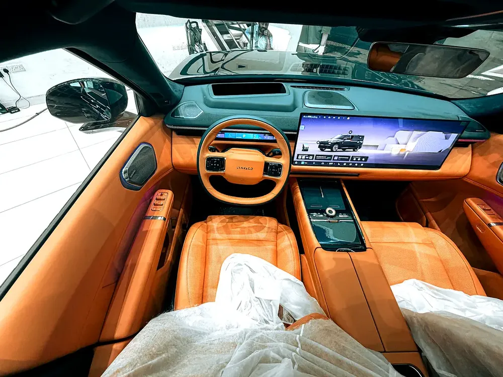 AED 4,150 // 20% DP // 2025 Lynk  Co 900 2.0T Ultra - Image 10