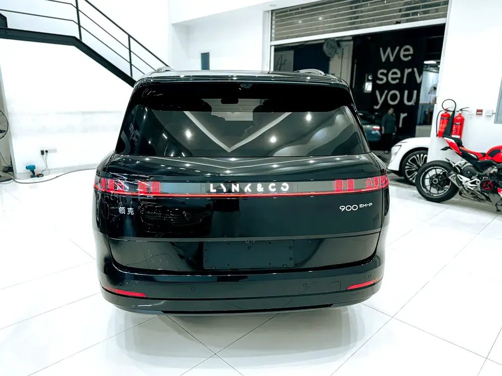 AED 4,150 // 20% DP // 2025 Lynk  Co 900 2.0T Ultra - Image 8