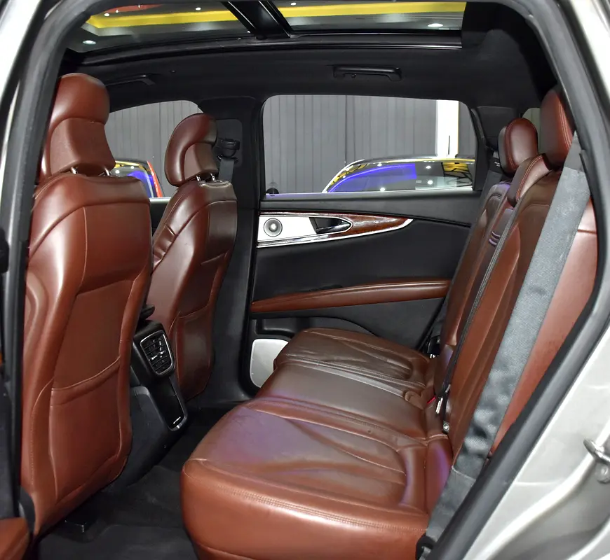 EXCELLENT DEAL for our Lincoln MKX 2.7 ECOBoost AWD ( 2016 Model ) in Beige Color GCC Specs - Image 16