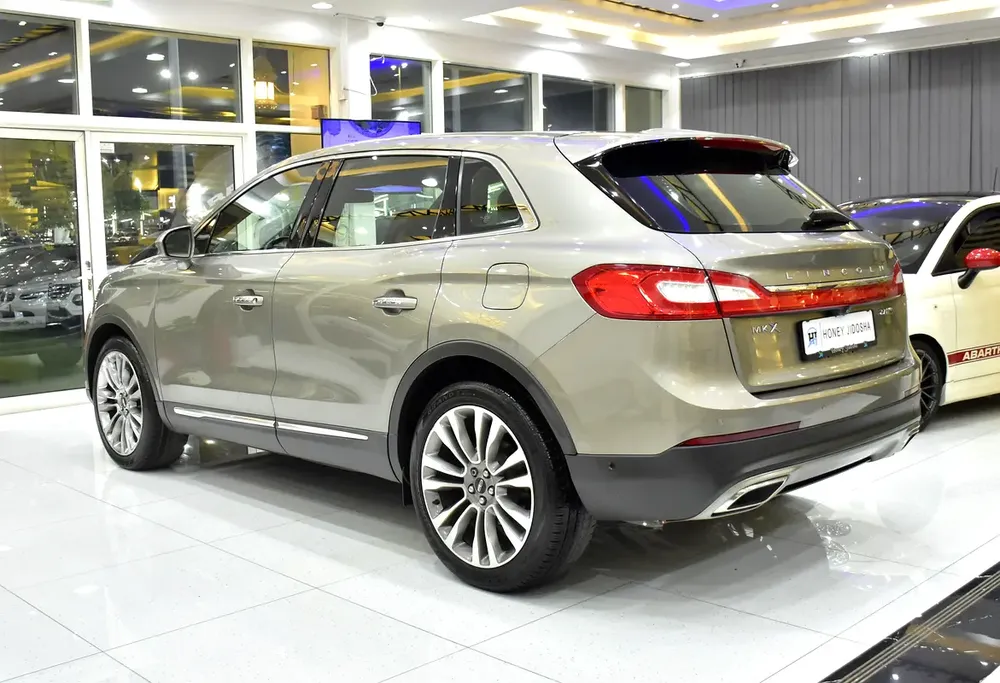 EXCELLENT DEAL for our Lincoln MKX 2.7 ECOBoost AWD ( 2016 Model ) in Beige Color GCC Specs - Image 7