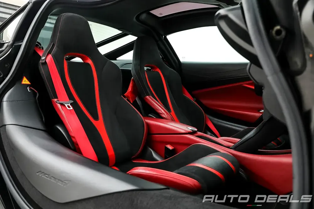 2018 Mclaren 720s | GCC Specs | Under Warranty | Low Mileage | Full Option | Excellent Condition - Image 17
